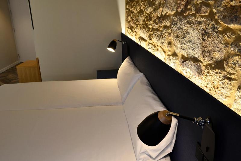 Premium Double Room image 2