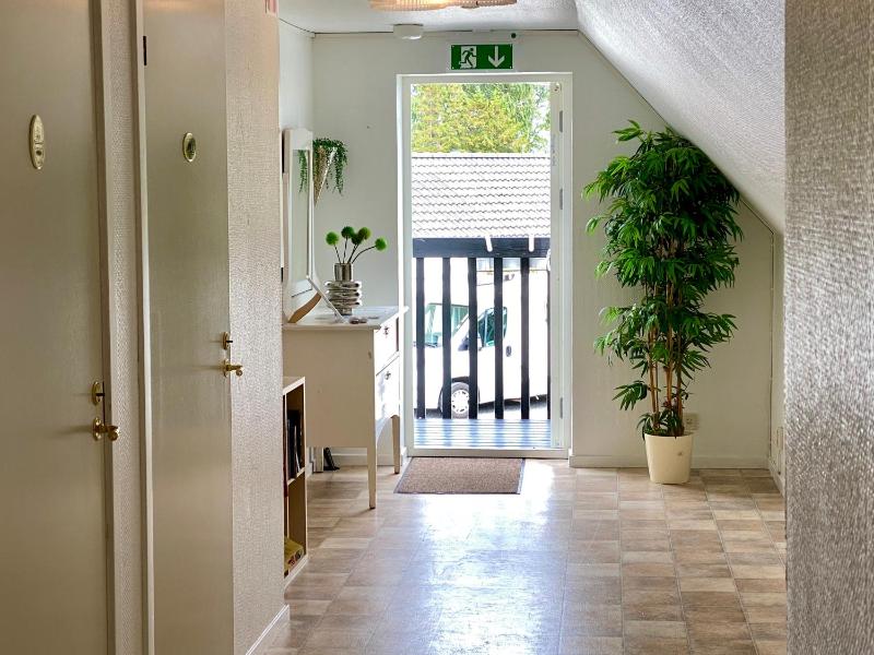 Double Room with Shared Bathroom image 3