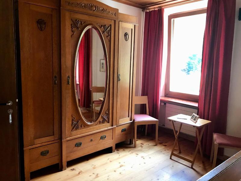 Double Room with Mountain View image 1