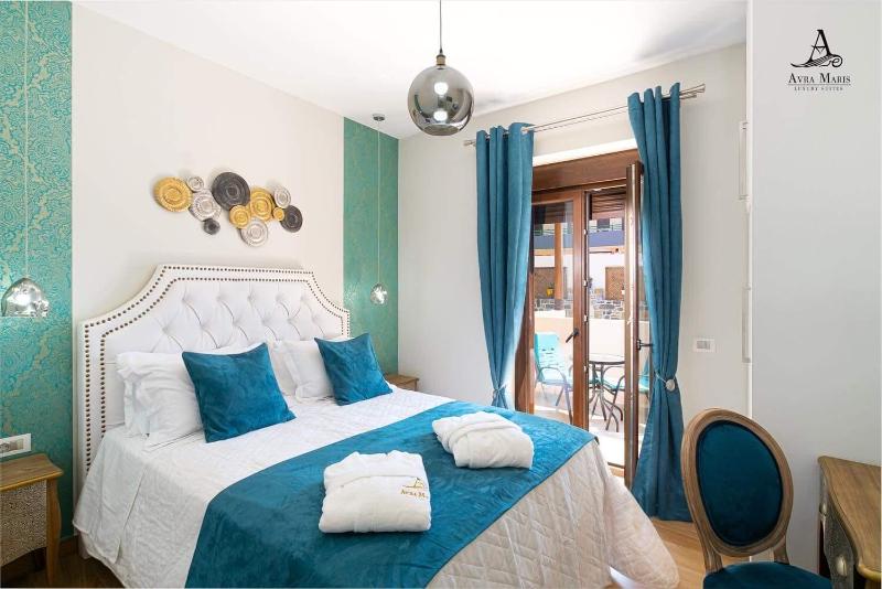 One-Bedroom Apartment image 3
