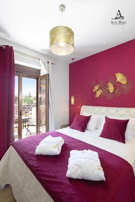 One-Bedroom Apartment image 4