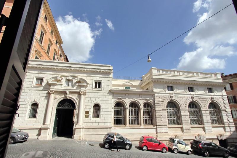 Standard Double Room image 3