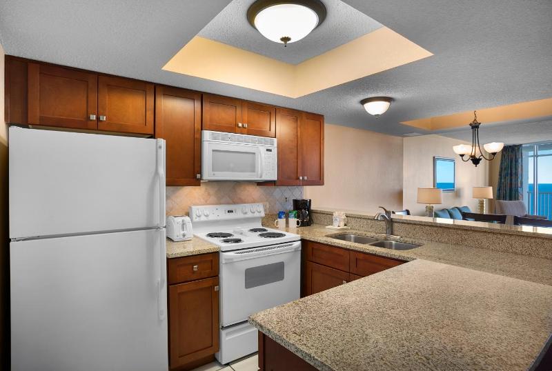 Three-Bedroom Suite Oceanfront image 2