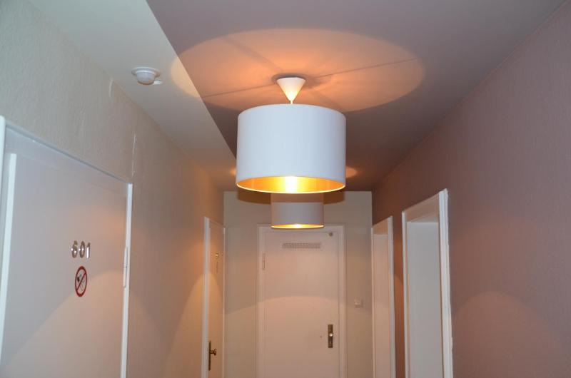 Single Room image 3