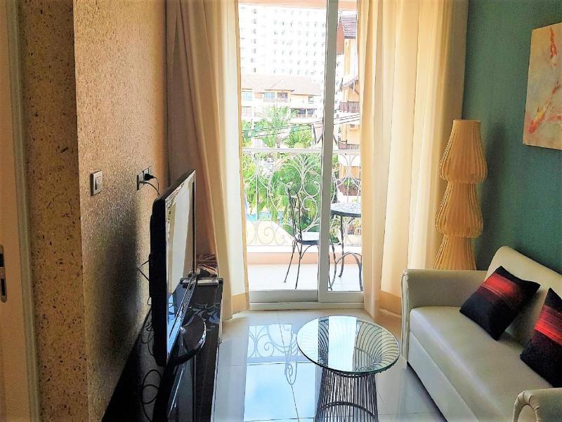 Grand Caribbean resort Pattaya 1 bedroom 4th floor - image 4