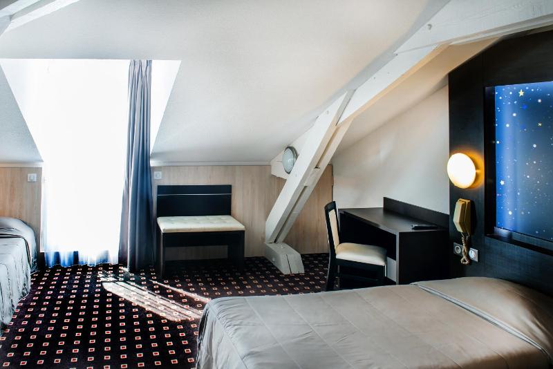 Triple Room image 1
