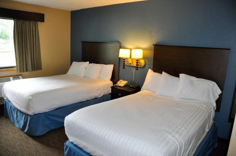 Deluxe Double Room - Mobility Access/Non-Smoking image 1