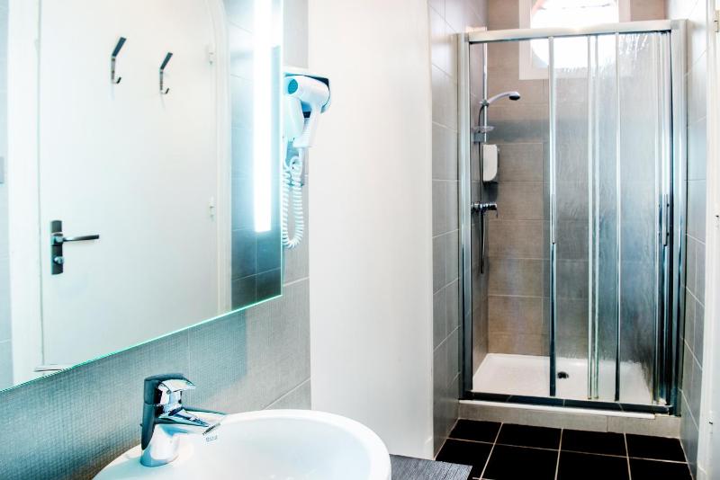Triple Room image 2