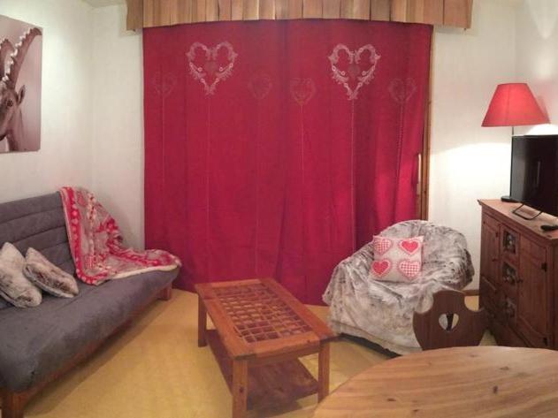 Three-Bedroom Chalet image 4