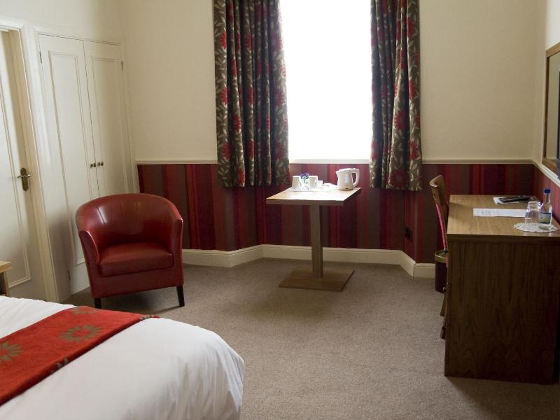 Double Room with Private Bathroom image 3