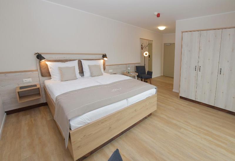 Double Room with Balcony image 1