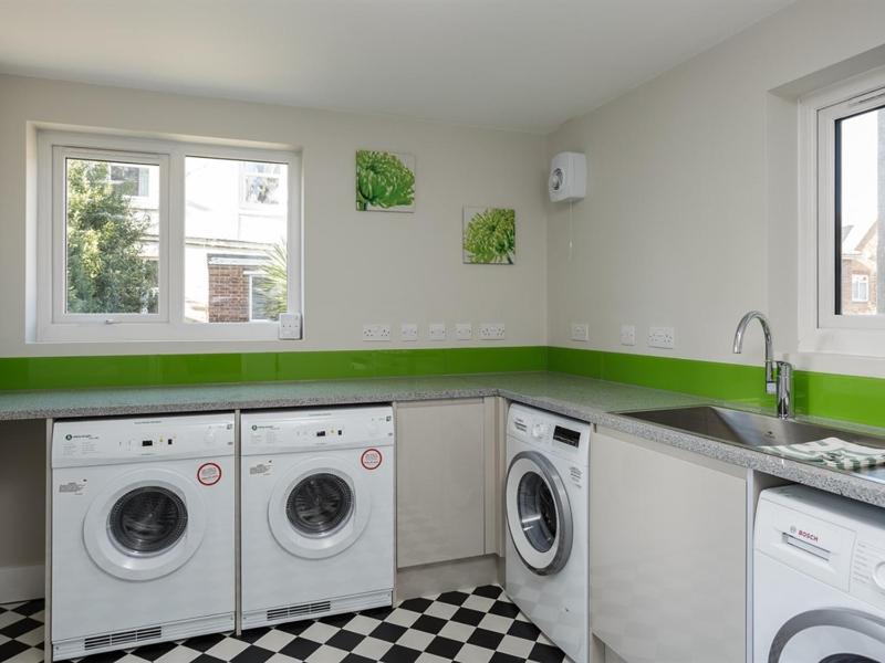 Blue Star House - image 17