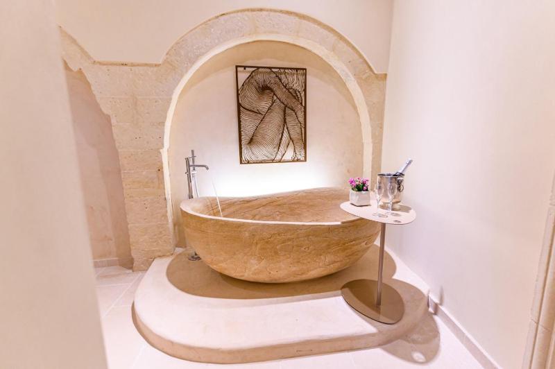 King Suite image 4