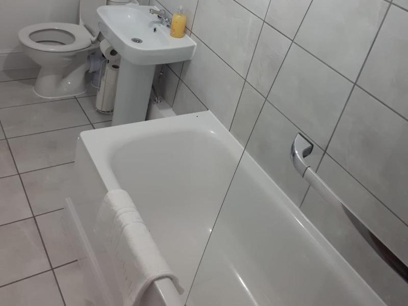 Two-Bedroom Superior Apartment image 4