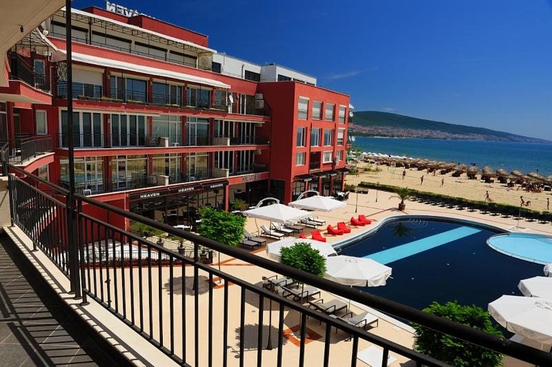 Heaven Lux Apartments - image 33