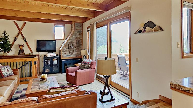 Three-Bedroom Apartment image 3
