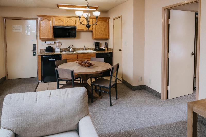 One-Bedroom Condo image 4