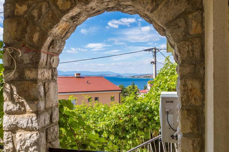 Two-Bedroom Apartment with Terrace and Sea View image 3