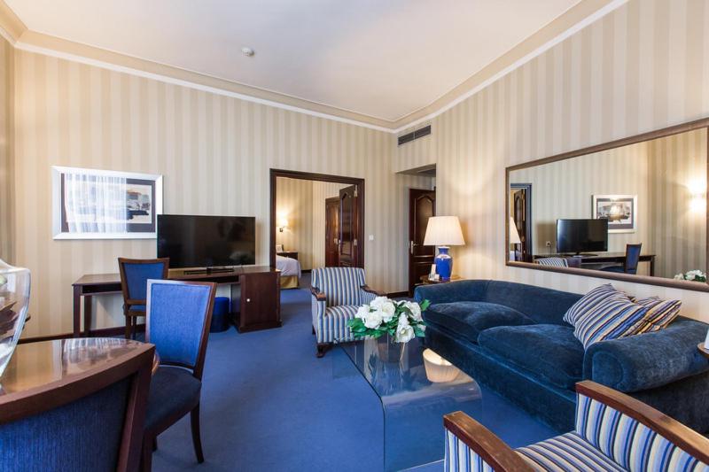 Room #9060027 image 3