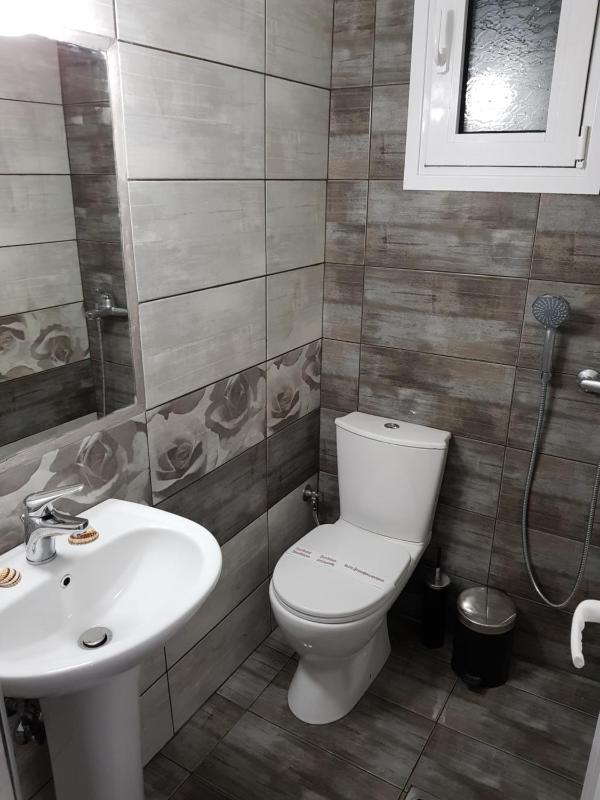 Budget Twin Room image 3