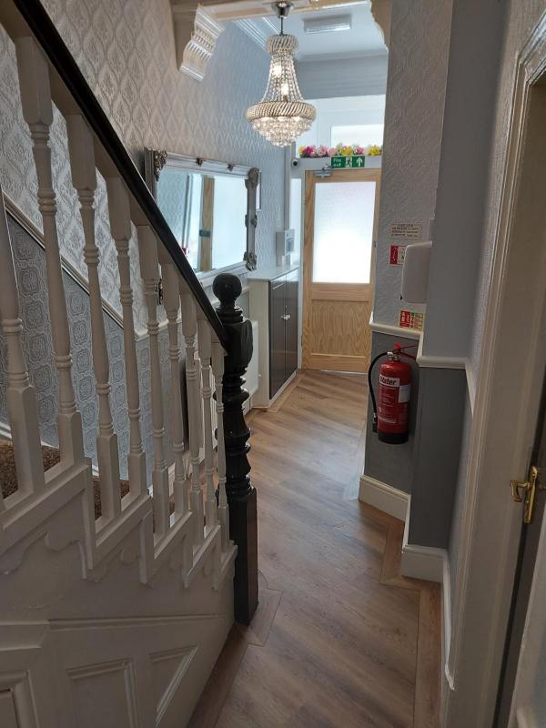 PONDEROSA B&B with free onsite parking and breakfast included - image 16