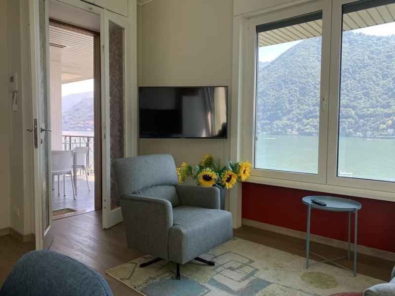 Apartment with Lake View image 3