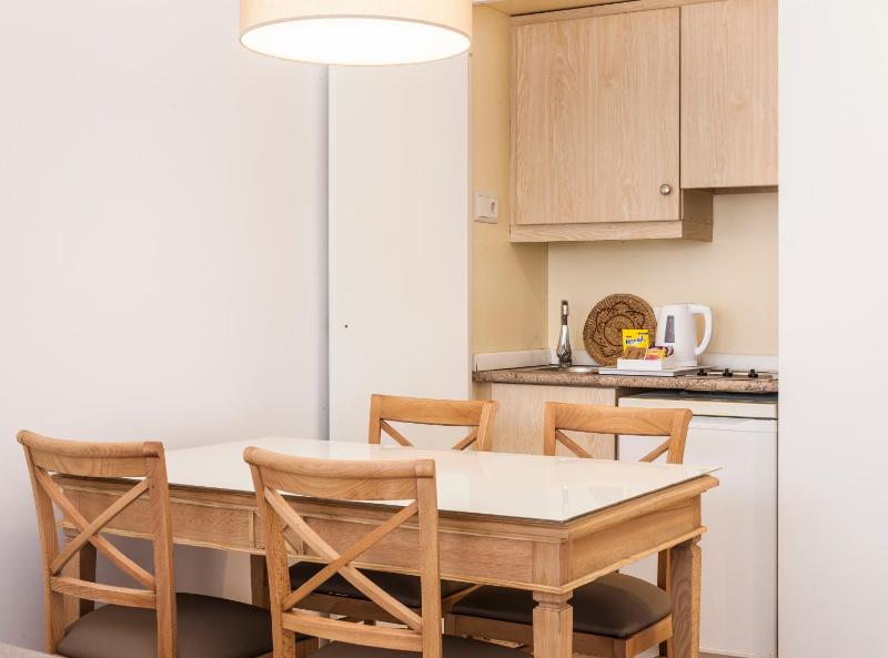 Superior Apartment image 4