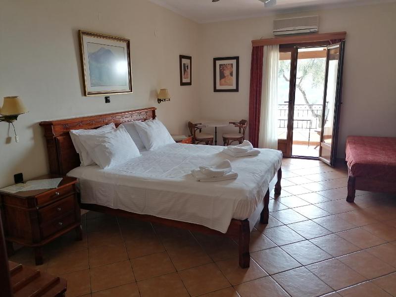 Magda's Hotel Apartments - image 17