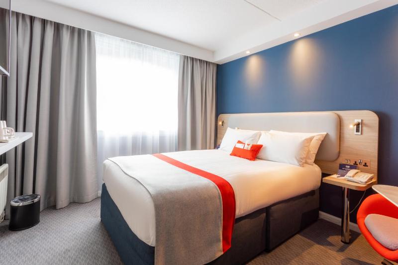 Standard Double Room with Free Hot Breakfast image 4