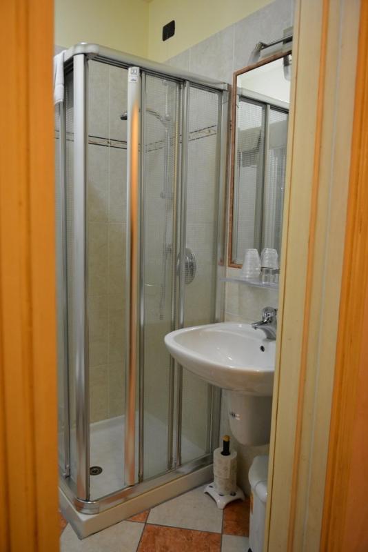 Quadruple Room image 2
