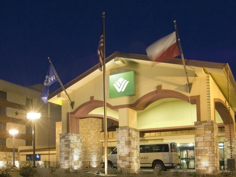 Wyndham Garden Austin - image 37