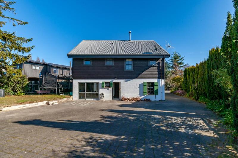 Chalet Mahuta - Five Mile Bay Holiday Home - image 11