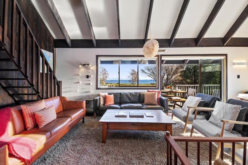 Chalet Mahuta - Five Mile Bay Holiday Home - image 8