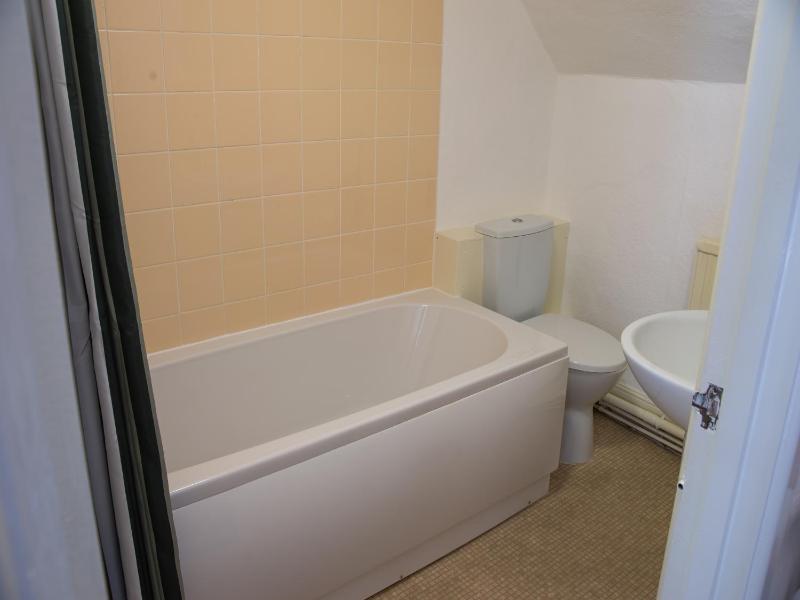 Single Room image 3