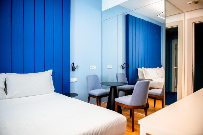 Superior Double Room image 4