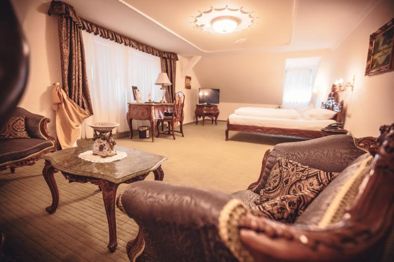 Standard Double Room image 1