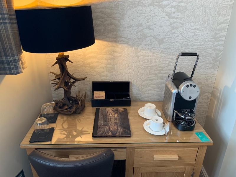 Double Room image 3