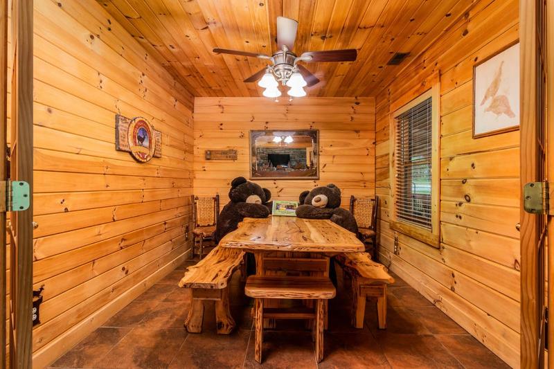Three-Bedroom Holiday Home  image 2
