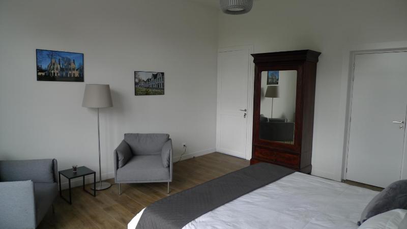 Deluxe Double Room with Shower image 4