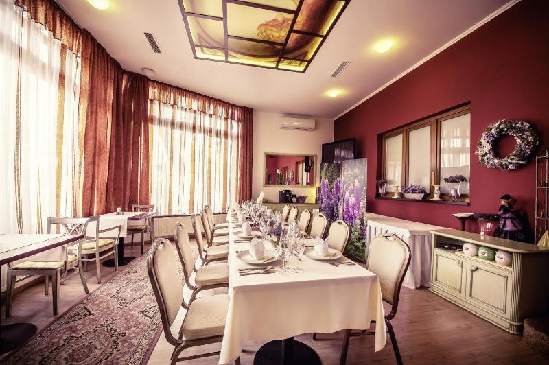 Boutique Hotel Maraton - image 24
