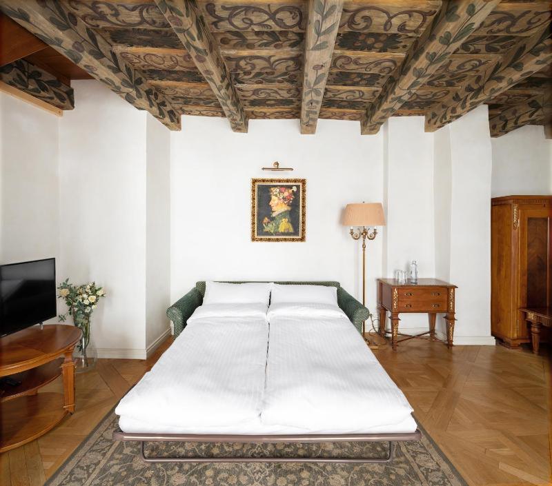 Two-Bedroom Suite image 4