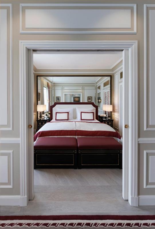 Suite with River View image 1