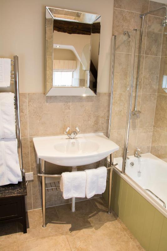 Small Double Room image 1