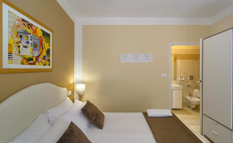 Budget Double Room - Ground Floor image 1