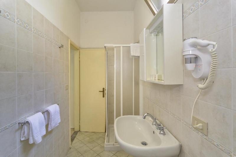 Budget Double Room - Ground Floor image 3