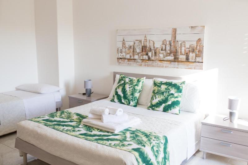 Deluxe Family Room image 3