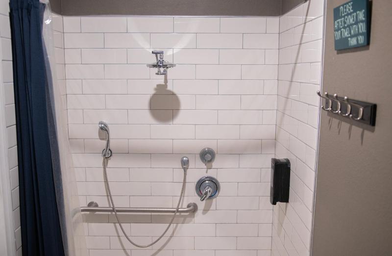California Dreams Hostel - Pacific Beach - image 16