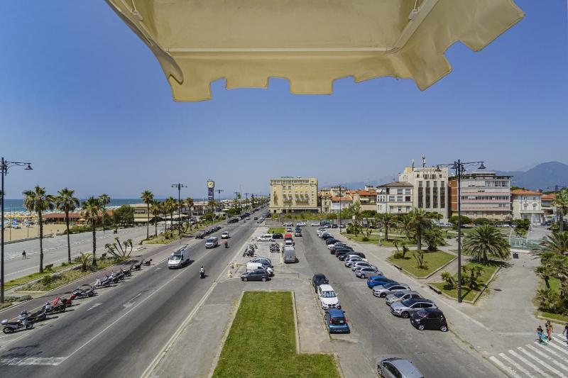 Double Room with Sea View image 1