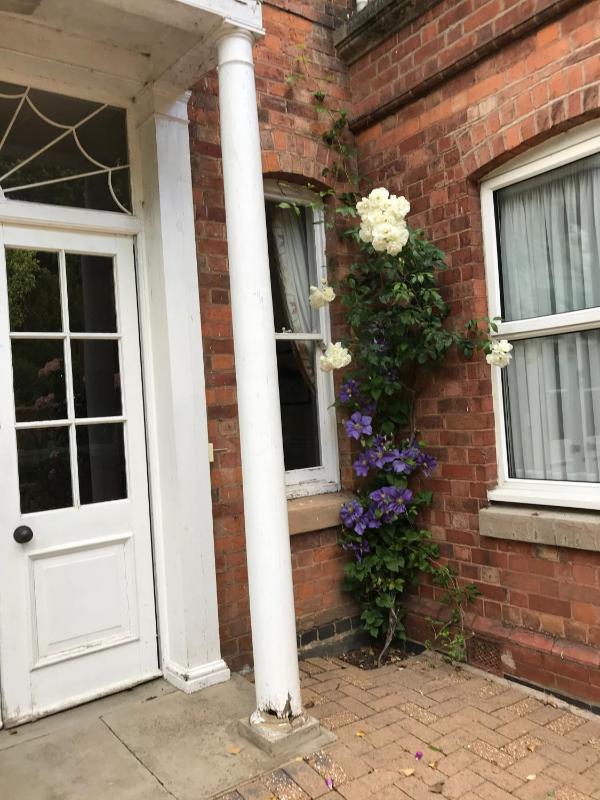 Coundon Lodge Coventry - image 15