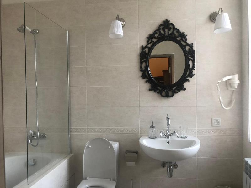 Junior Suite image 2